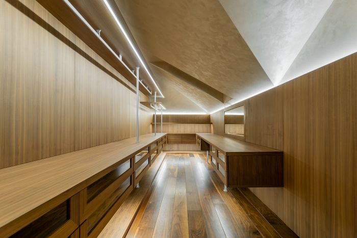 Dressing sur mesure sous pente