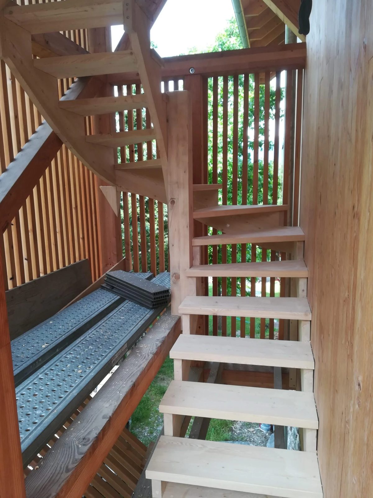 Escalier extérieur en mélèze